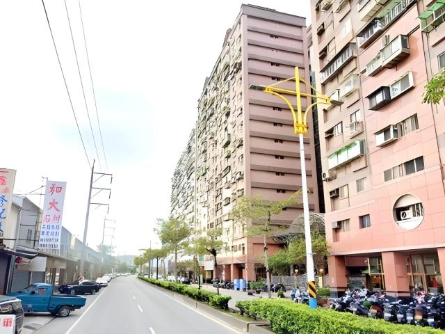 八里法拍大樓-7