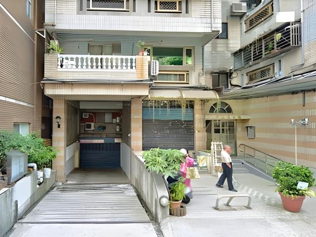 中山區法拍大樓-1