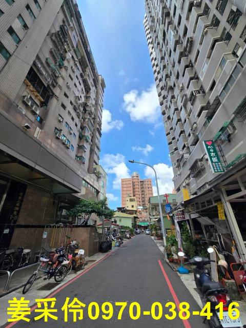 高雄三民區大樓-1