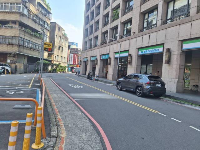 新北中和大樓法拍-3