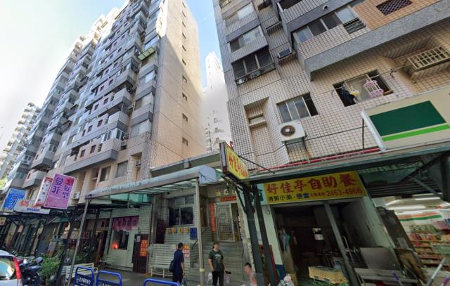 西屯區法拍屋福瑞街瑞聯天地D區優室法拍林小陽