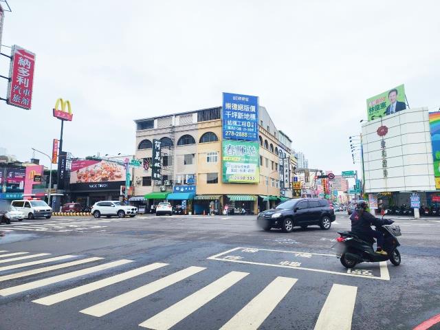 東區透天-8