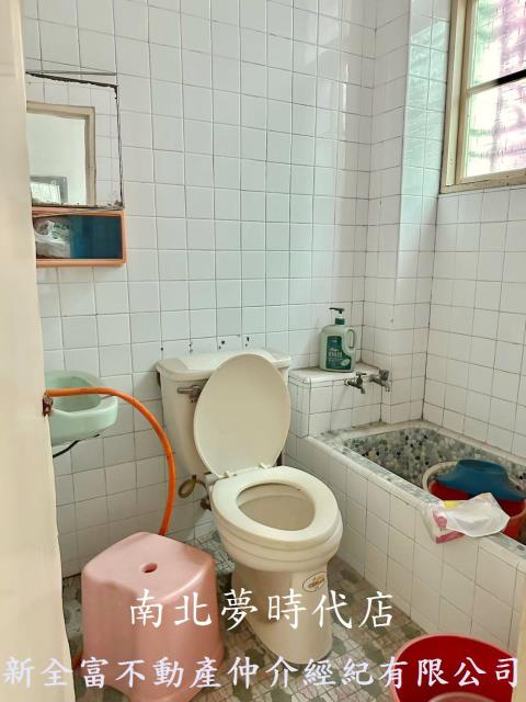 高雄鹽埕透天-11