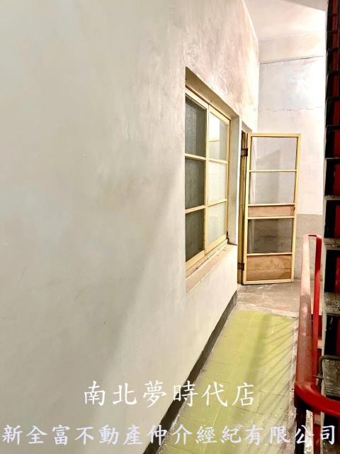 高雄鹽埕透天-8