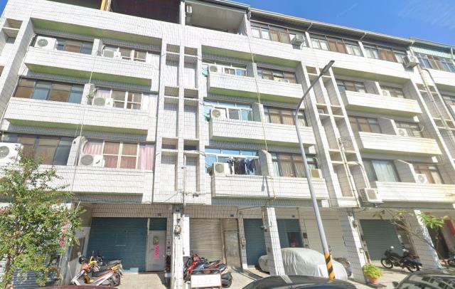 南區法拍屋大慶街二段全棟收租屋優室法拍林小陽