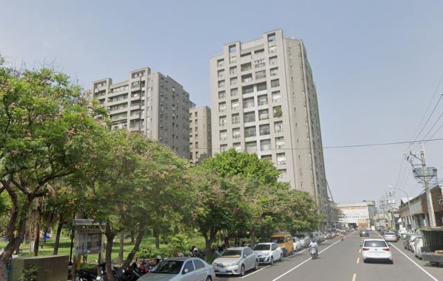 南區法拍屋福田二街順天完全優室法拍林小陽