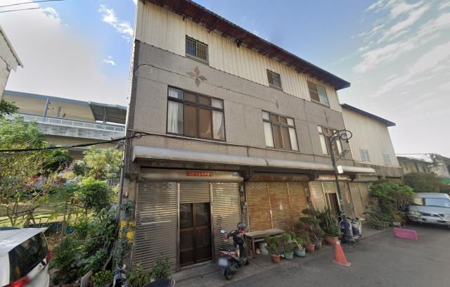 潭子區法拍屋潭子街一段住商用透店住優室法拍林小陽