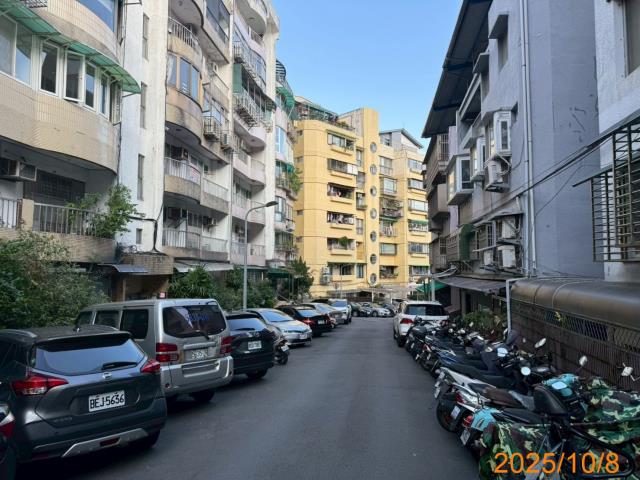 台北信義區法拍華廈-3