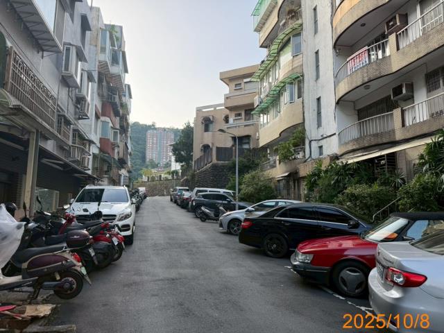 台北信義區法拍華廈-4