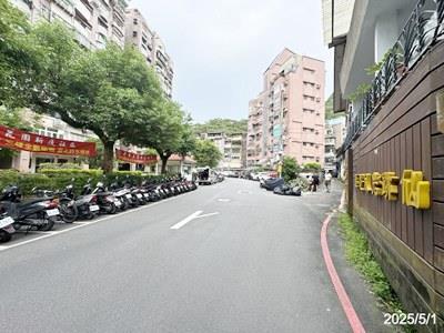 台北文山區法拍大樓-3
