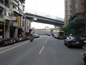 新北三重法拍大樓-7