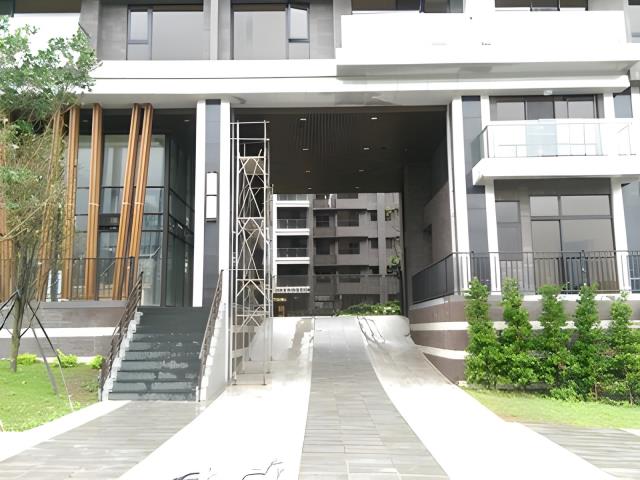 新北淡水法拍大樓-3