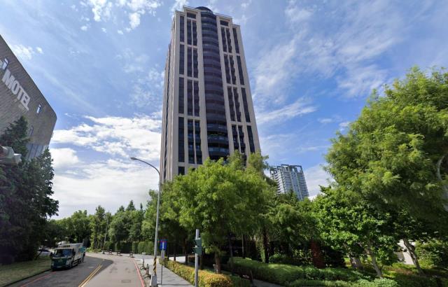 南屯區法拍屋市政南一路雙橡園S1特區優室法拍林小陽