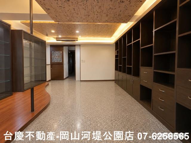 岡山大仁路黃金店住