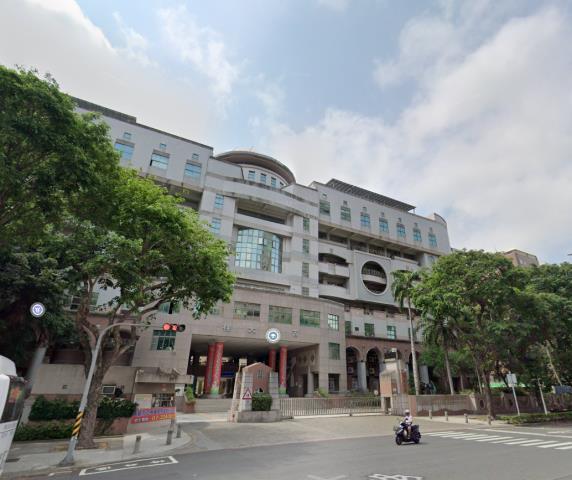 高雄新興區拍賣透天-6