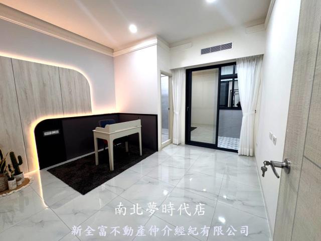 高雄鹽埕透天-6