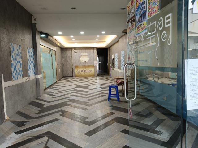 吳鳳路店面