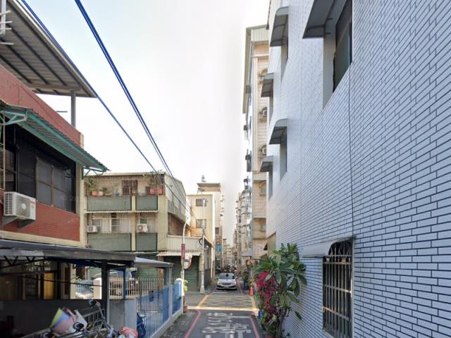 鳳山公寓法拍-2