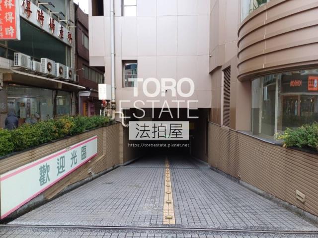 新北淡水法拍店面-6
