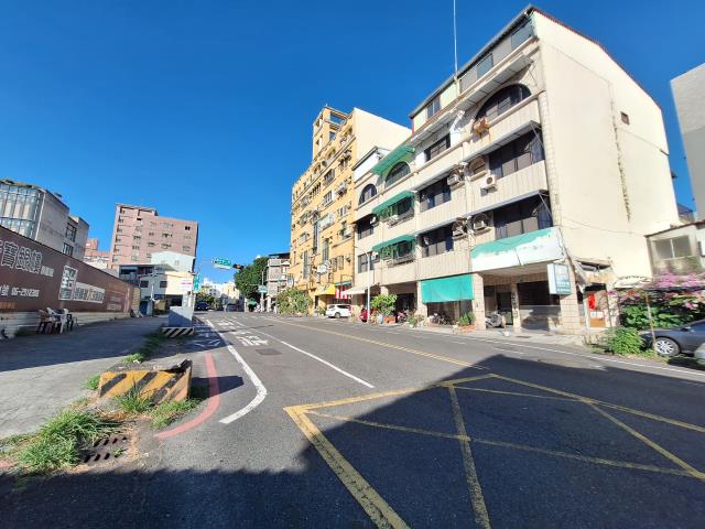台南東區透天-14