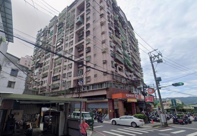 新北大樓法拍-2