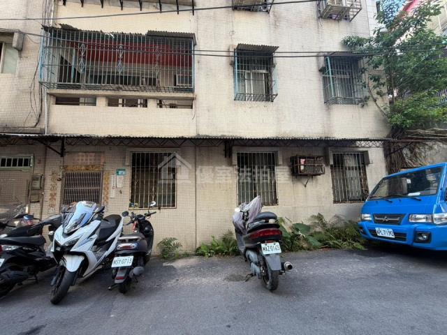 新北淡水公寓法拍-0