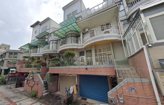 頭份市法拍屋翠亨路近竹南科學園區翠亨車庫透天優室法拍林小陽
