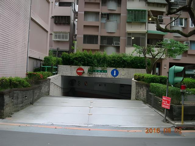 台北拍賣大樓-3
