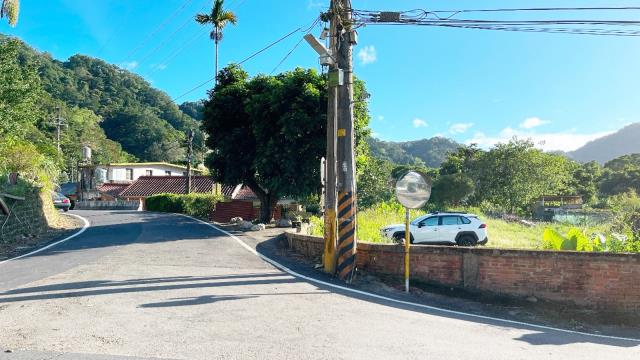 關西玉山國小8米路旁建地C區