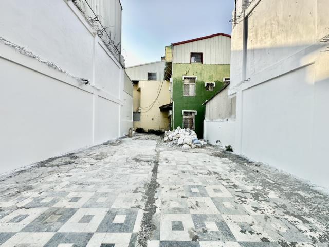 北區北區大面寬雙店面建地住商姚語宸