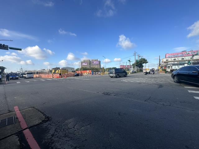 觀音大堀段正新華路臨12米路甲建