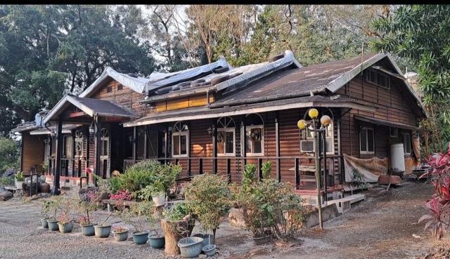 南投紫南宮小木屋隱密民宿飯店餐廳山莊農地投資開發出售