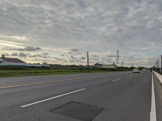 近19甲市中心道路寬敞路草佳交通便捷出入順暢