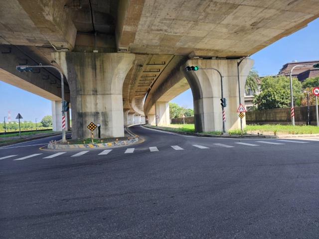 路竹科學園區旁
