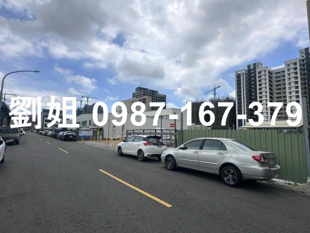 仁武建地商業區土地廠登辦公室聯結車行駛雙地號買賣