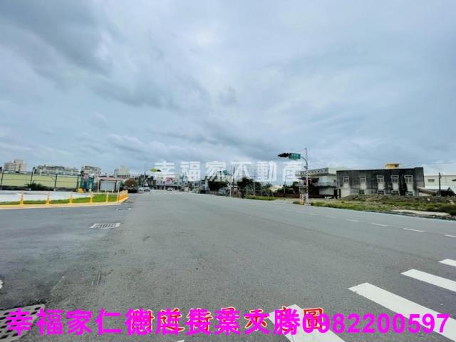 近千坪三面路三角窗建地