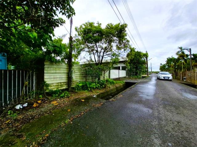 鄰近竹田交流道農地