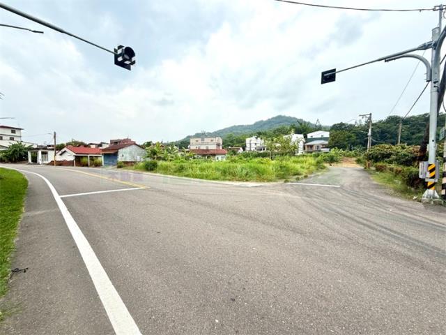杉林旗甲公路台29線三角窗建地